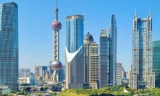 金融监管总局局长李云泽：重点采取两方面措施进一步打通中小微企业融资堵点卡点