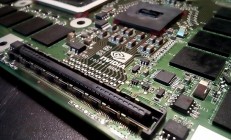 “去英伟达化”加速！Meta、谷歌接连发布自研芯片，英伟达能否捍卫霸主地位？| 大模界