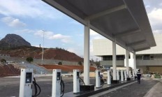 充换电设施建设迎政策利好 上市公司加码布局提振业绩