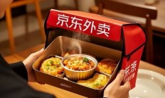 “仅退款”之后、刘强东再次祭出“免费上门退换”！2024京东“攻守道”：成本、运营和规模低价