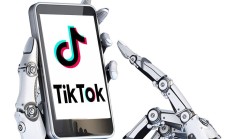 特朗普考虑上任后签署行政令暂停TikTok禁令；微软发布全新企业级AI助手丨全球科技早参