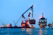 国际油价飙升 中国油服设备“出海”被看好