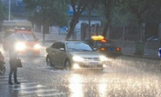人保车险|雨天行车安全指南