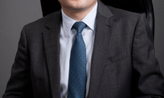 万亿公募巨头，董事长调整