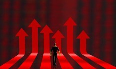 巨星传奇回应“股价单日暴跌逾70%”：集团业务运营正常