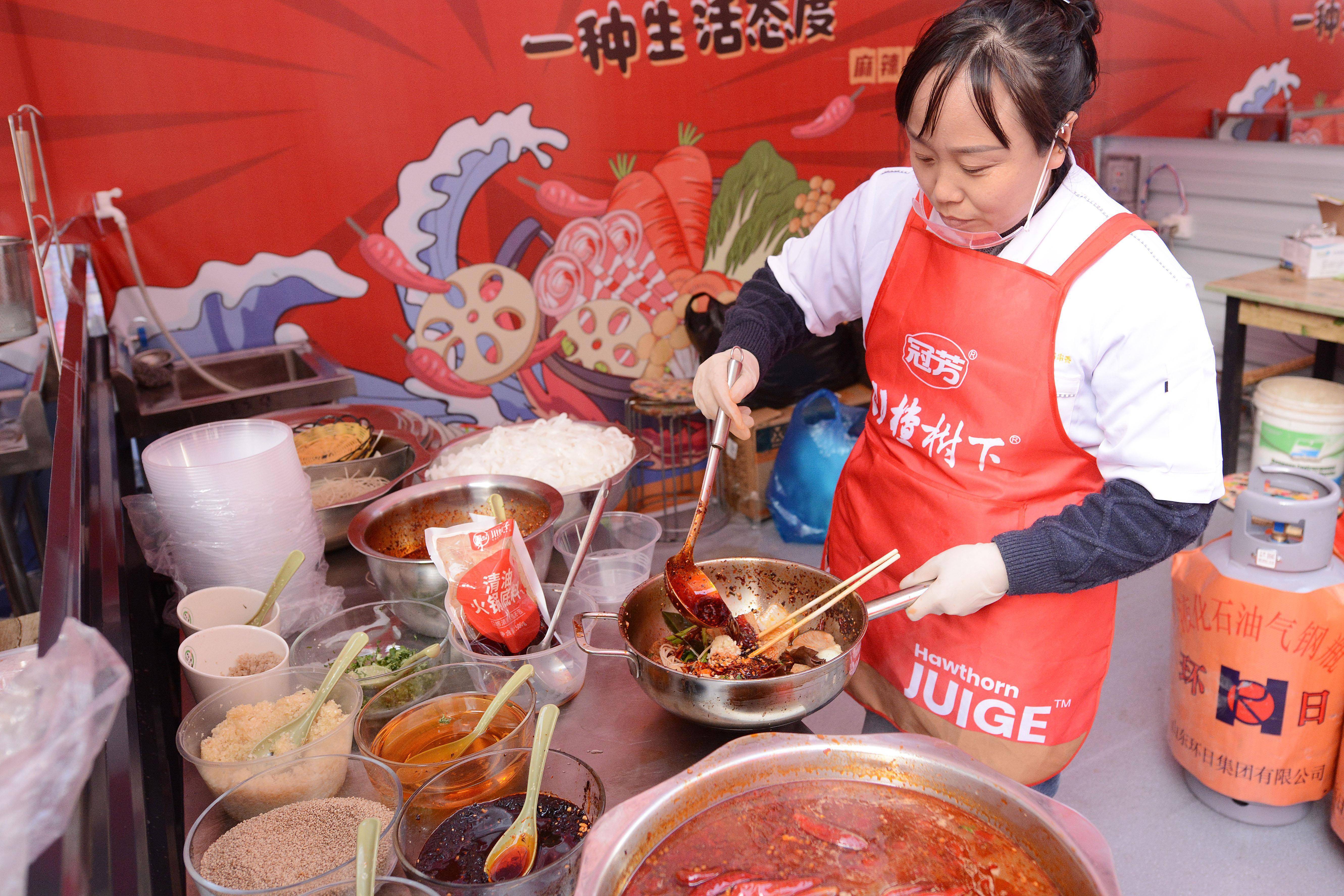 “天水麻辣烫”概念走红 上市公司开启“宠粉”模式