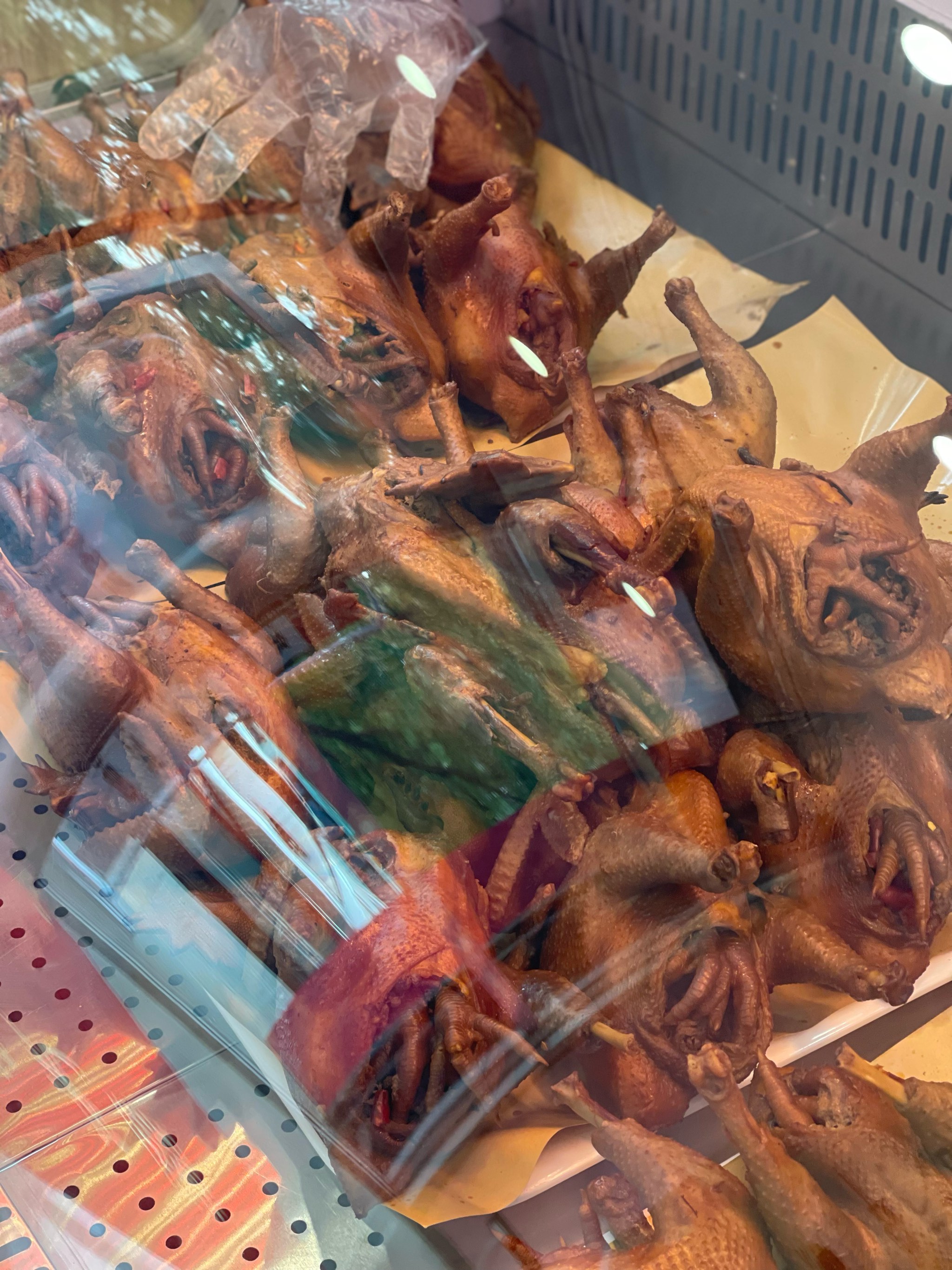 三大品牌业绩集体下滑,门店数量负增长——现在的卤味不“吃香”了?