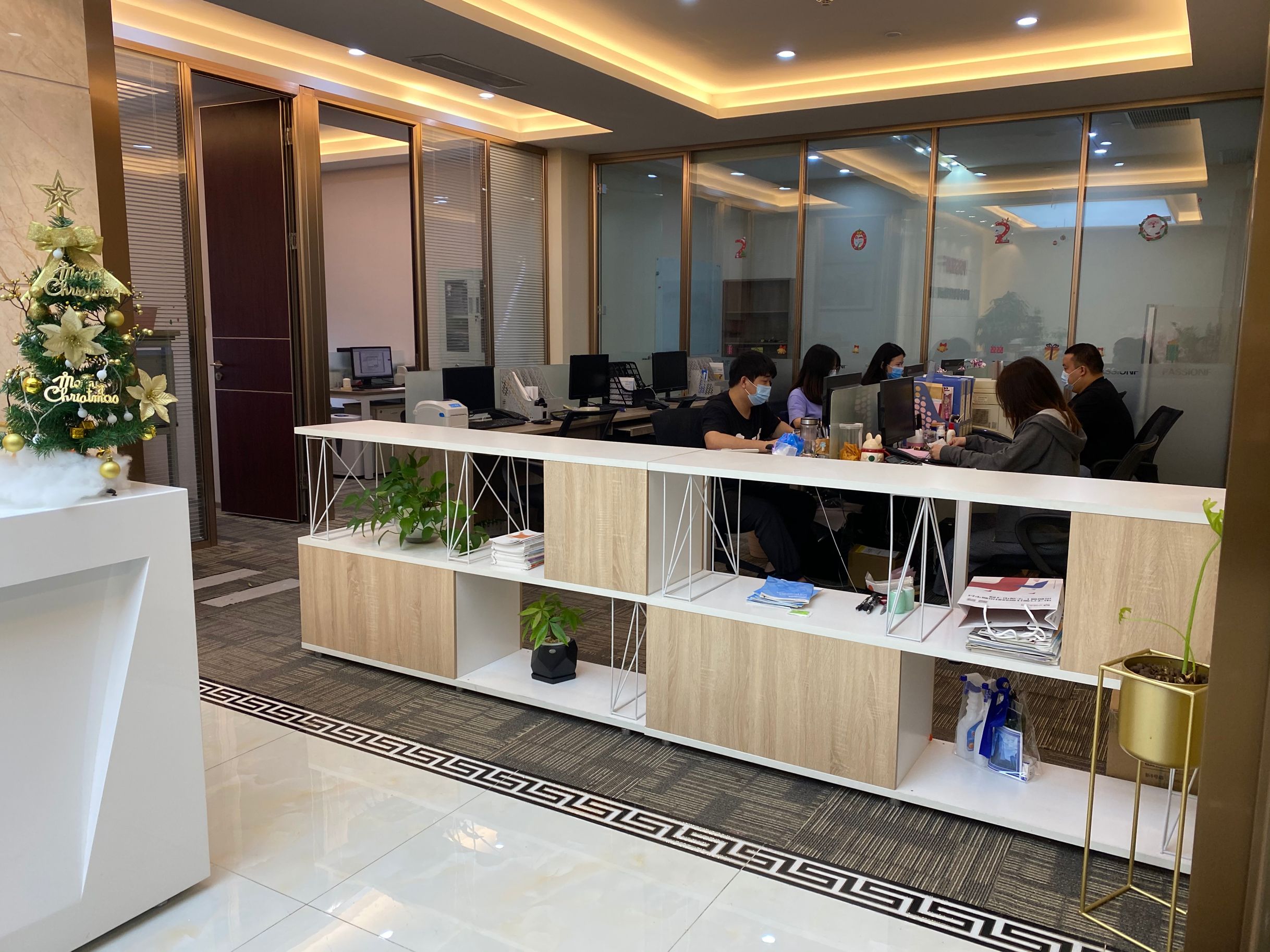 深圳华强集团财务公司因整改不到位被罚40万元 公司董事长被警告