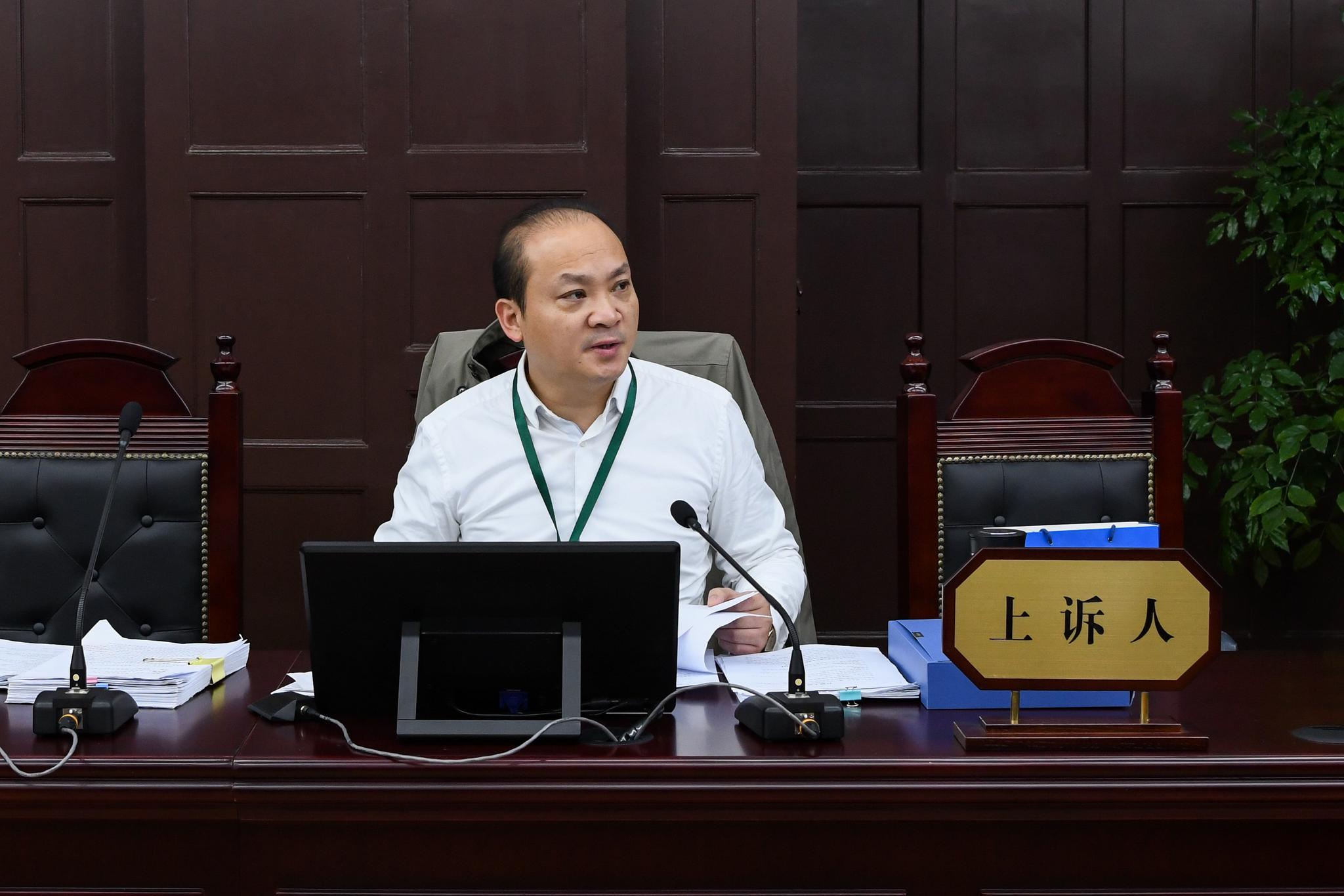 监管利剑高悬 严惩操纵市场与内幕交易