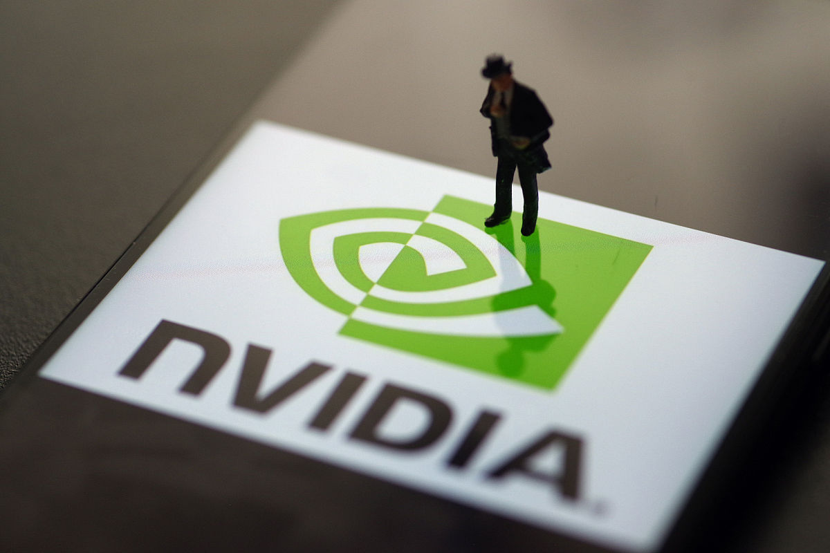 证监会严查*ST高鸿财务造假：拟罚1.6亿元