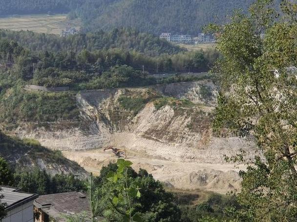 宁德时代回应“宜春锂矿暂停开采”