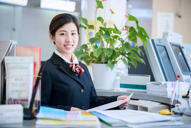 常熟农商银行：行长包剑因工作变动辞任 聘任陆鼎昌为行长兼首席合规官